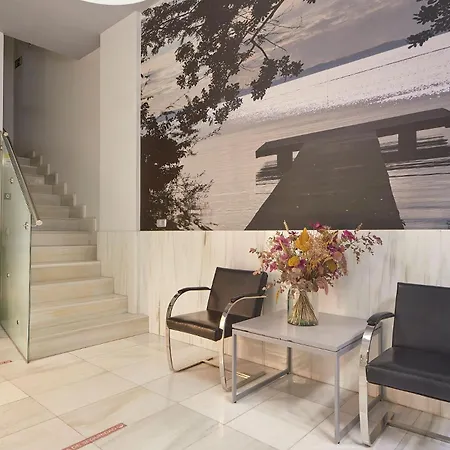 The Collection - Gros Arena I Lägenhet