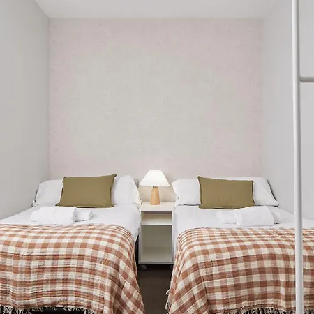 The Collection - Gros Arena I