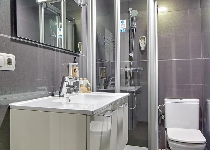 The Collection - Gros Arena I San Sebastián